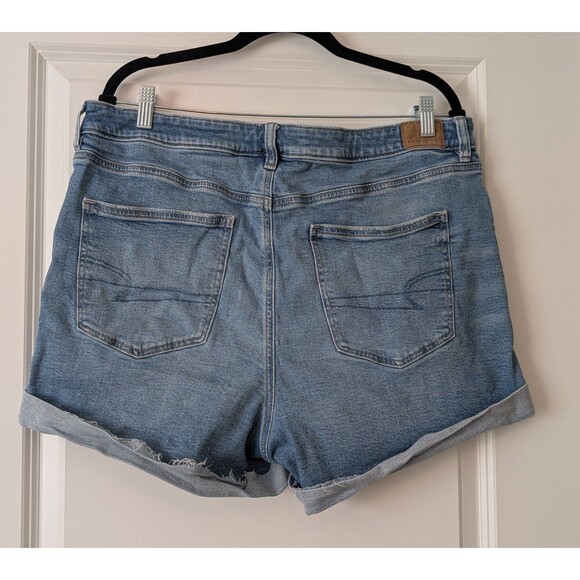 American Eagle Outfitters Denim High Waist Cuffed Mom Short Women's Size 18 - Picture 2 of 8